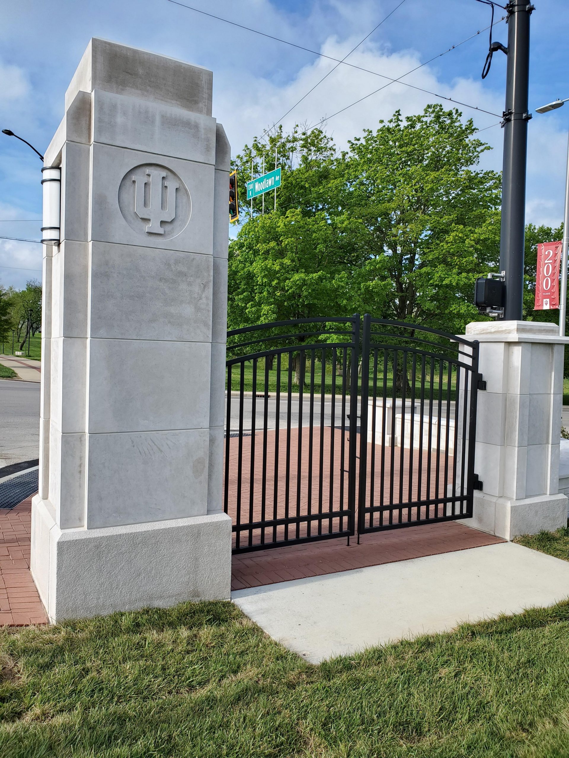 uni gate